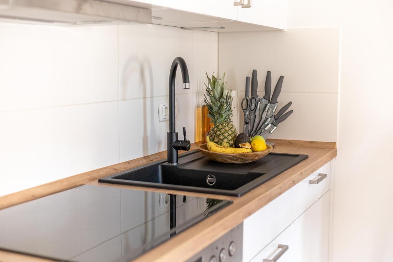 *Neu* 2 Zi, Offene Kueche, Balkon Appartement Pirna Buitenkant foto