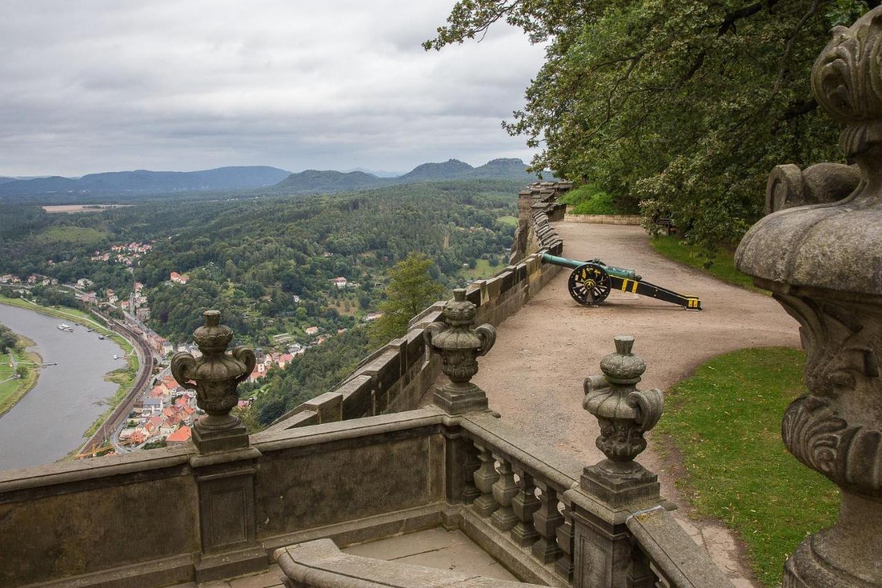 *Neu* 2 Zi, Offene Kueche, Balkon Appartement Pirna Buitenkant foto